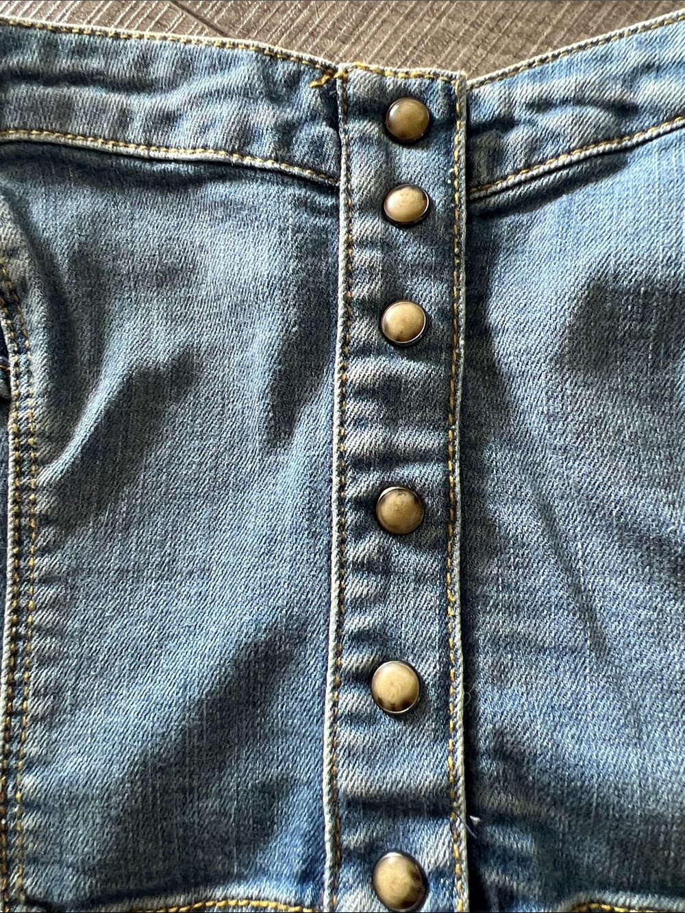 Mango Button-Front Crop Cami - Picture 2 of 7
